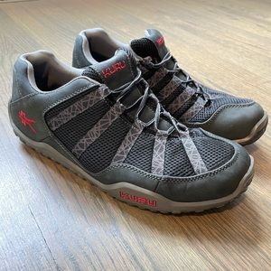Kuru Chicane Supportive Men’s Trail Hikers in JetBlack-Cardinal Red Size 12